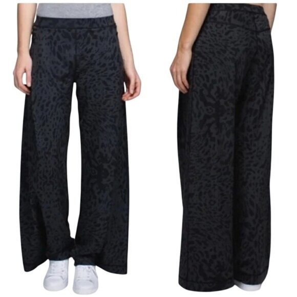 Lululemon Forward Fold Gray Wide Leg Pants in Animal Swirl Grey - Picture 1 of 7